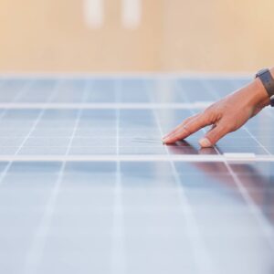 Photovoltaïque, micro-onduleur, ballon d’eau chaude, pompe à chaleur… nous avons ce qu’il vous faut.